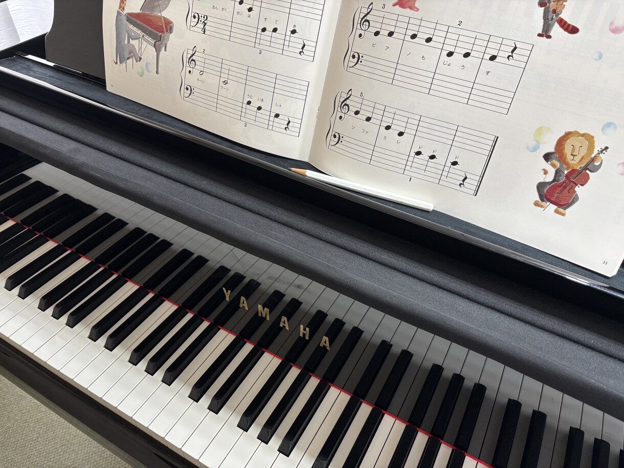 弾きたい曲を初心者に弾きやすい楽譜にアレンジします 保育士さん・ピアノ初心者さん向け♪簡単にアレンジ♪ イメージ2