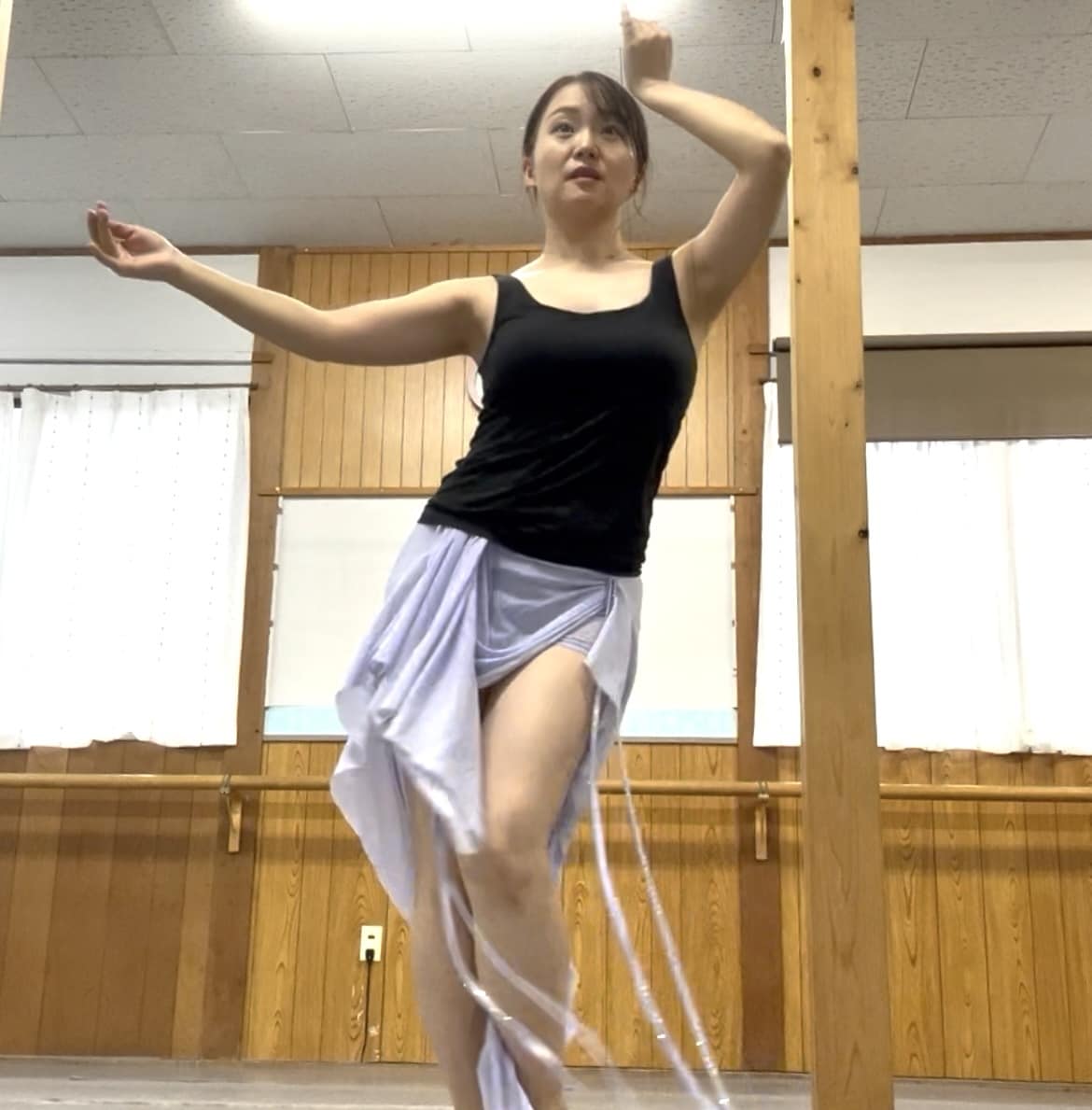 初心者の方にベリーダンスレッスンします 運動経験ゼロだからこそ変化が分かる！楽しく続けられる イメージ2