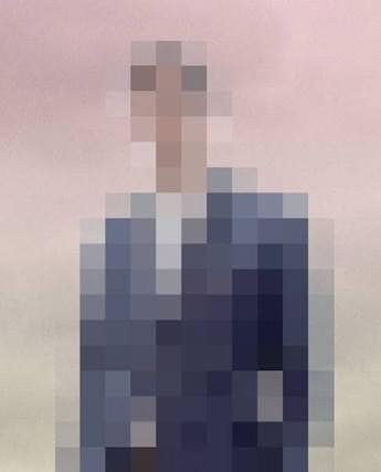 写真にモザイクいれます 人の顔などが写っているものにモザイクをかけます。 イメージ1