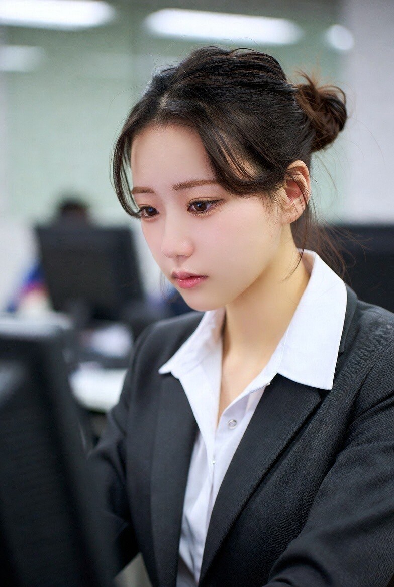 親しみの持てる美女を作ります 親しみの持てる美女(男性や動物なども可能)を作ります！ イメージ3