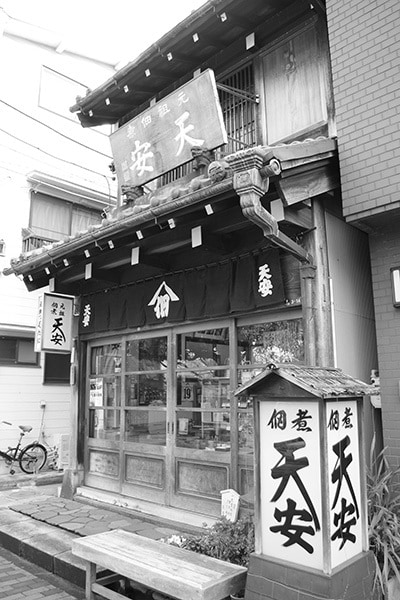 モノクロ写真をカラー写真にします 想い出のモノクロ写真をカラーで蘇らせます。 イメージ3