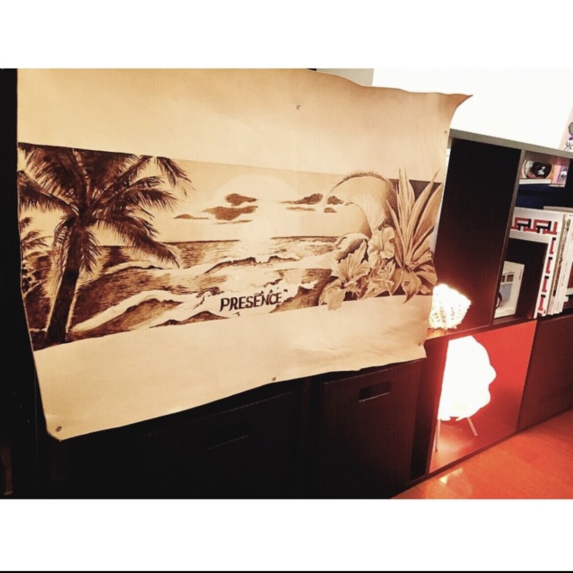 牛革に電熱ペンで海の絵描きます 牛革に電熱ペンで焼き付けてセピアの陰影で絵を描きます。 イメージ1