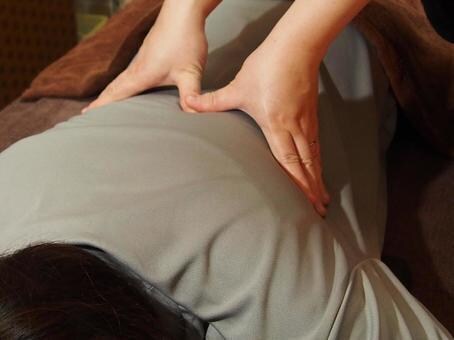 あなたのつらい腰痛を根本から改善する手法教えます 全身に血液とリンパをスムーズに流すと腰痛は改善できます。 イメージ1