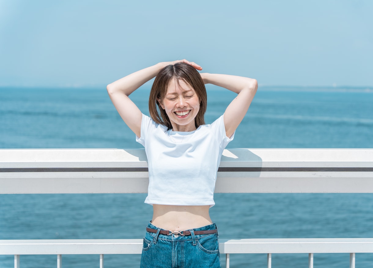 自然な魅力を引き出すプロフィール写真を撮影します 女性フォトグラファーが担当します。 イメージ3