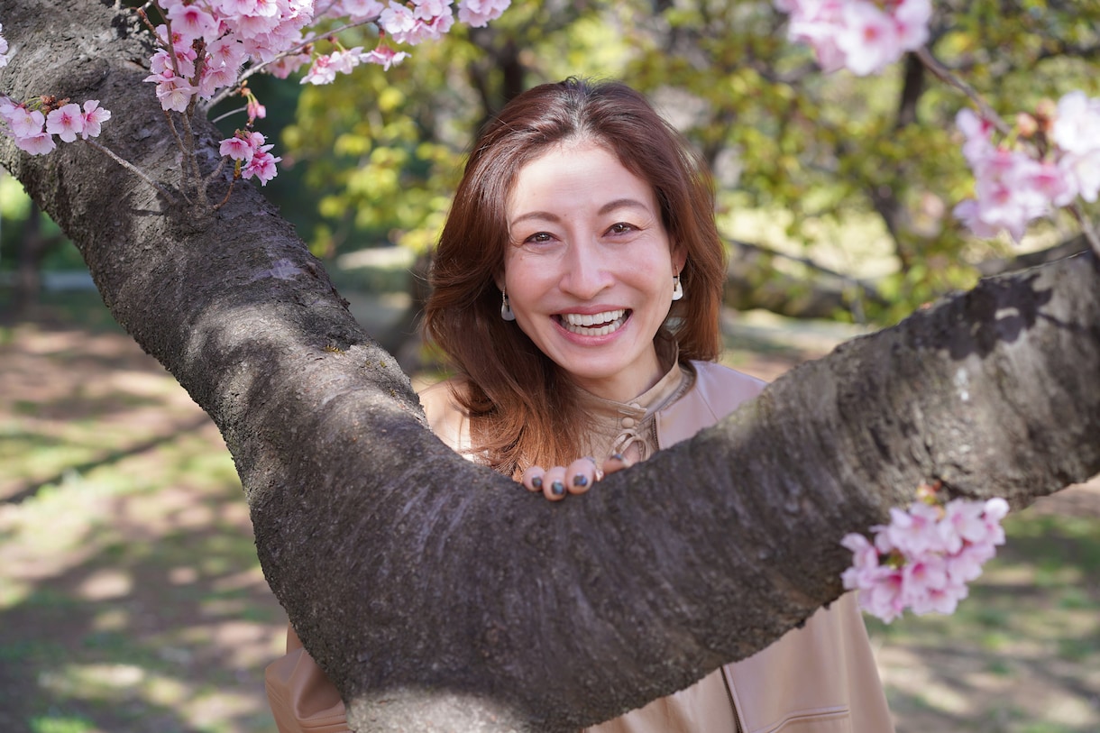 自然な表情のプロフィール写真を撮影します ご自分でも気づいていらっしゃらない素敵な表情を切り取ります。 イメージ9