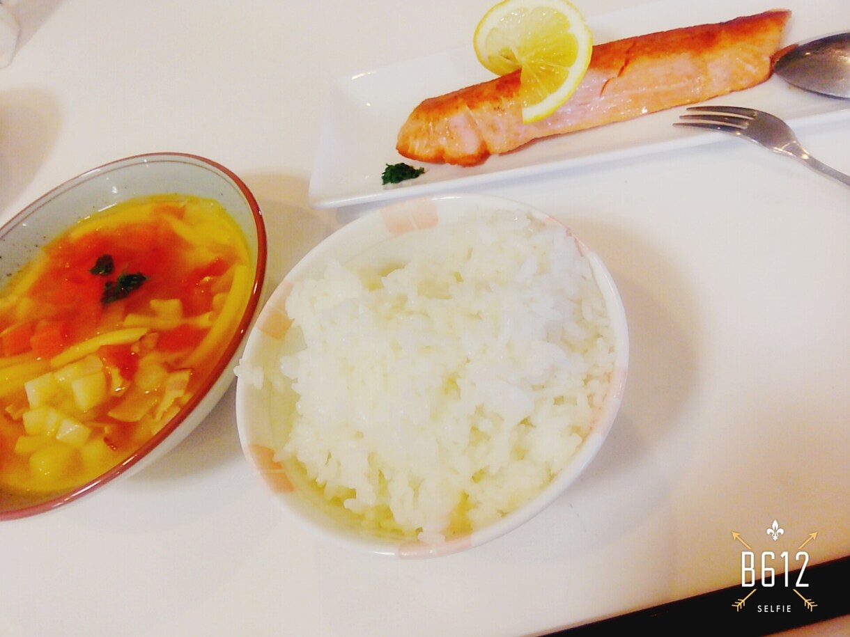 栄養を考えて献立作成します 1日の献立や朝昼教えてもらえれば１日に適正な献立を作ります！ イメージ3