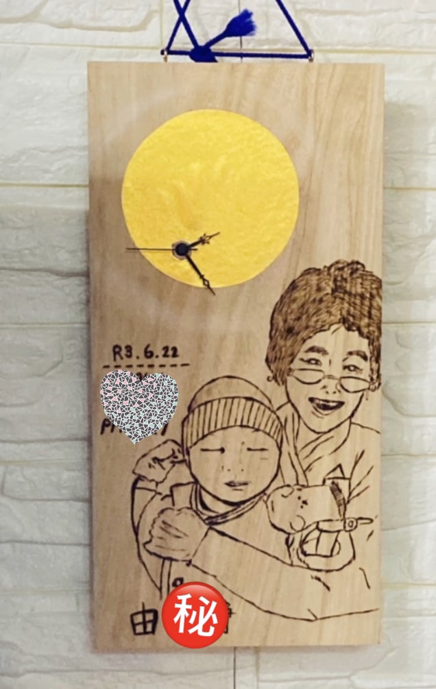メモリアル品！お子様から祖父母まで記念品作ります 素敵な瞬間や思い出の一枚を木板に焼いて描きます！ イメージ4
