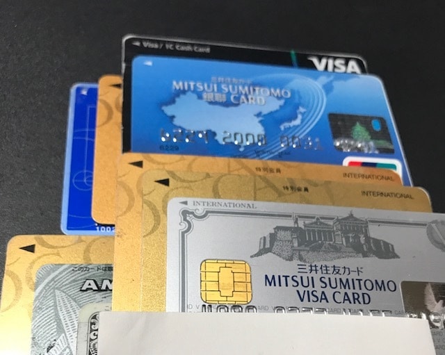 クレジットカード作りのお手伝いをします アルバイト勤務でも法的に通常審査が行われます。 イメージ1