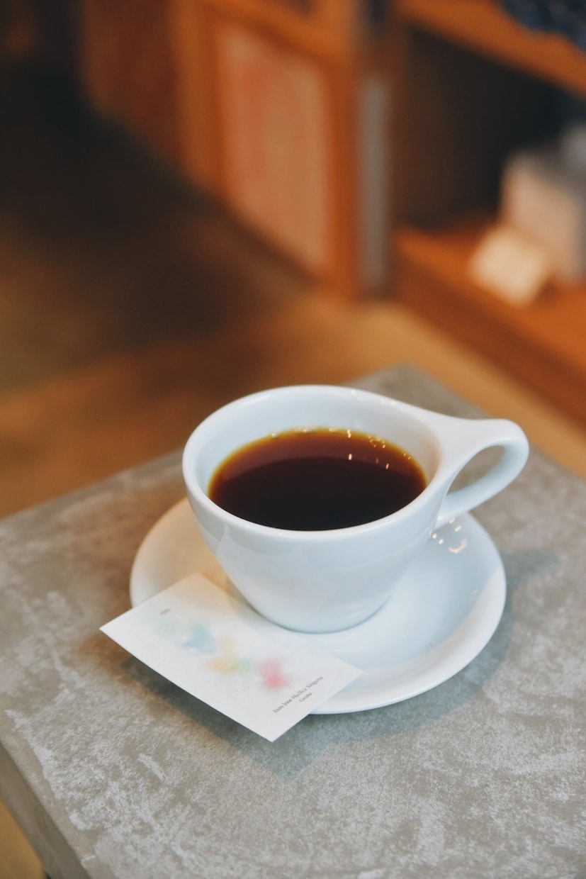 カフェや店舗の雰囲気が伝わる写真を撮影します コーヒー店で働く撮影者が、お店の魅力を自然な写真に残します イメージ5