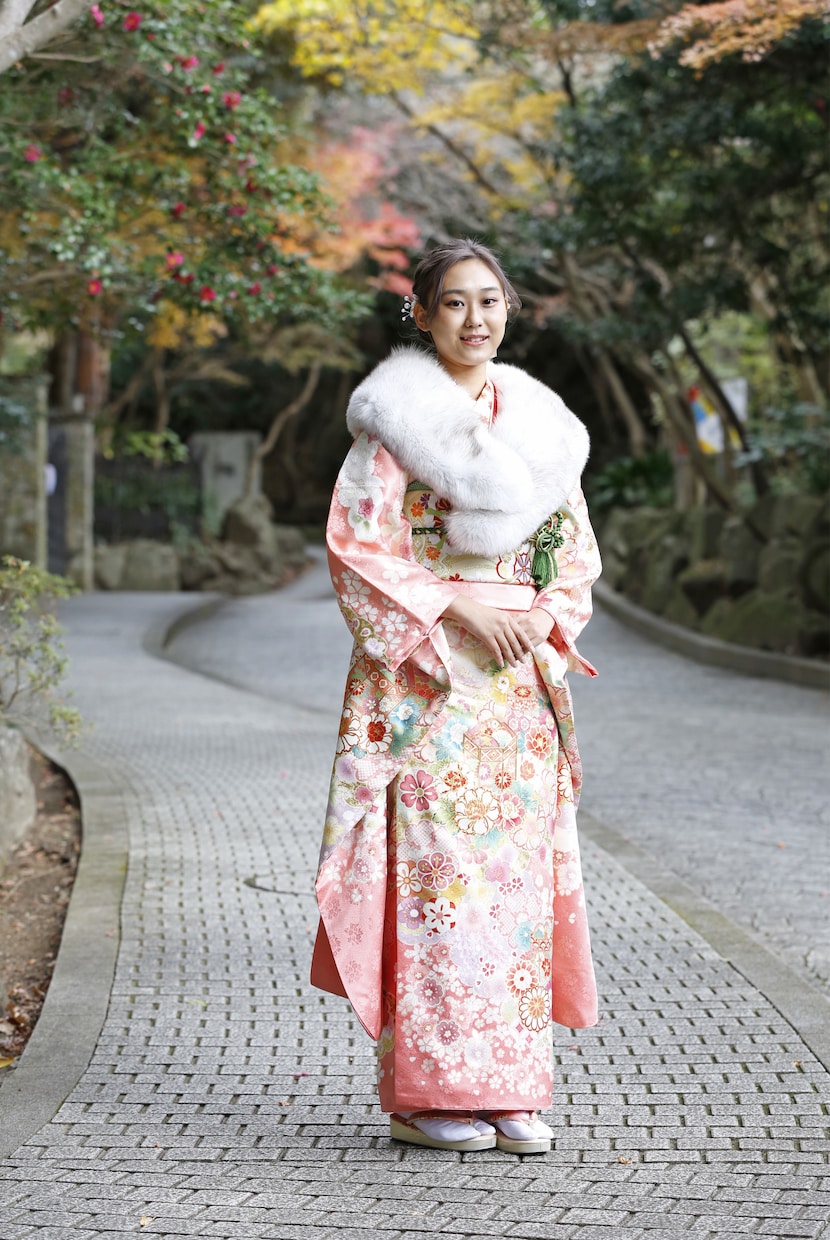 成人式・大切なその瞬間を美しく撮影します 人物撮影と得意とする女性フォトグラファーが最高の一瞬を撮影 イメージ2