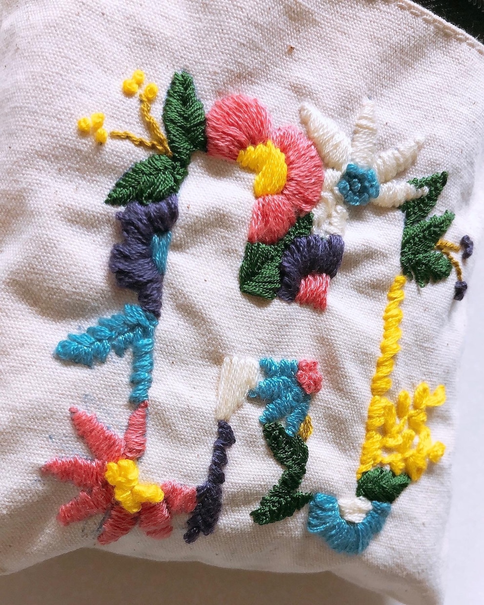 刺繍で命名証を作ります 世界に一つだけの商品を提供致します。全て手作りです。 イメージ2