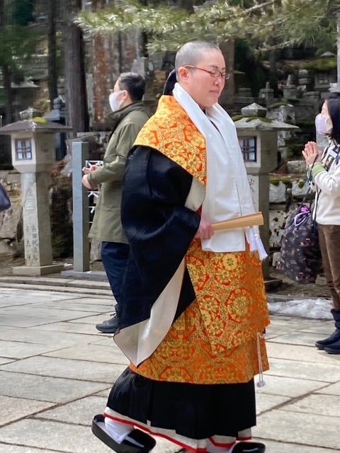 悩みや願望に特化した施術をします 佛様の光、神の力、無条件の愛と光で癒して導いていきます。 イメージ1