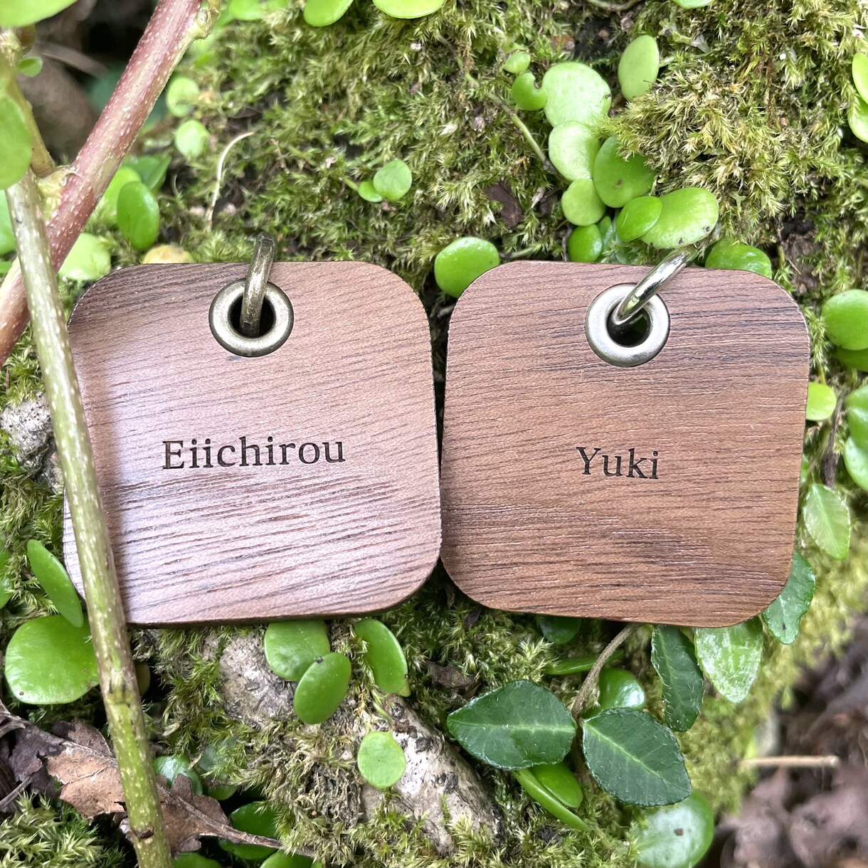 並べると木目が揃うペアキーホルダーをお作りします シンプルで持ちやすいキーホルダーです☺︎ イメージ2