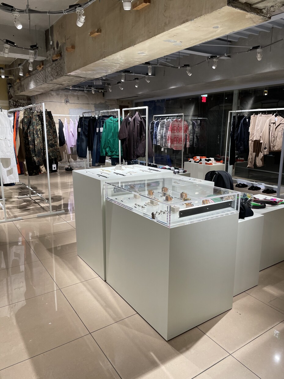 私服に悩んでいる方へコーディネートのお助けします 服装やファッションのアドバイスをさせて頂きます。 イメージ1