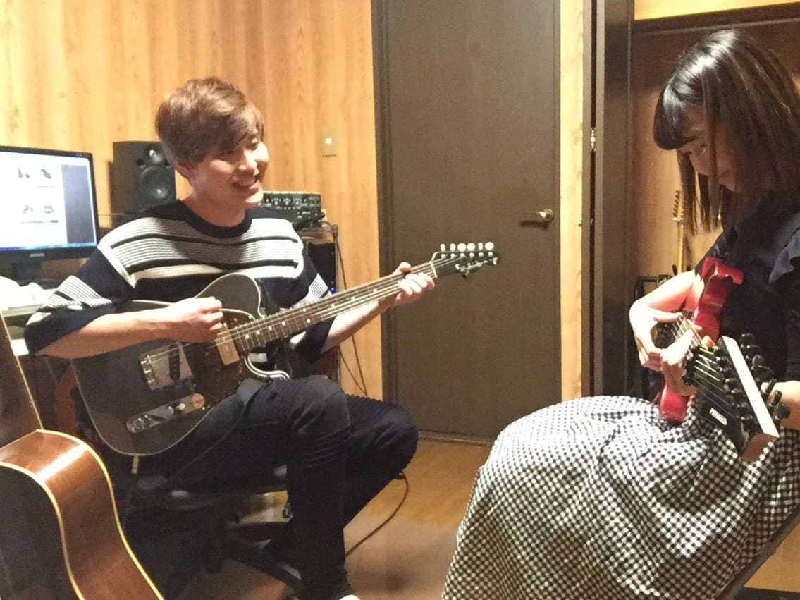 ギター演奏(エレキ•アコギ)のお悩み解決します 独学で取り組んでいる方、なかなか上達しない方へ イメージ1