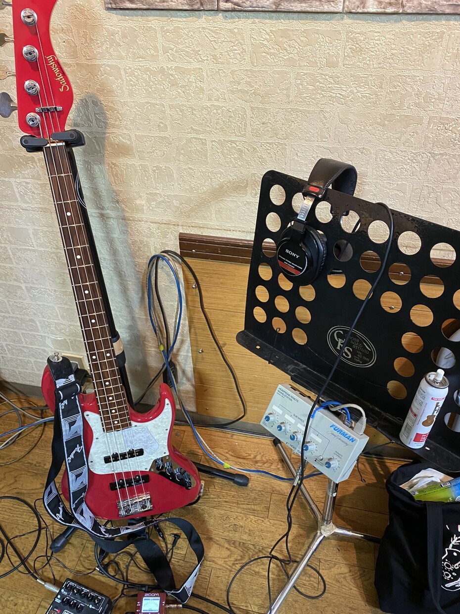 生のエレキベースで楽曲制作のお手伝いいたします あなたの作る音楽に最高のベースを提供します イメージ1