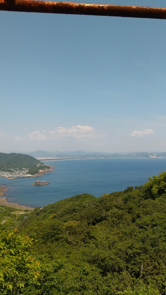 生きやすさに繋がる内面へと整えるヒーリングをします 生き辛さの原因となる内側の重さを自然にほどいていきます イメージ3