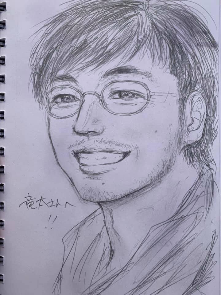 一味違う魅力的な似顔絵を線画で描きます その人の美しさが表れた、生き生きした表情の似顔絵。 イメージ4
