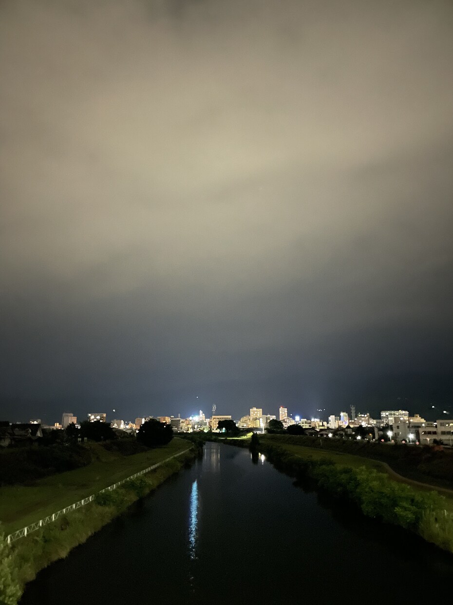 主に空がメインで写真を提供します 。毎日の変化する空をUPします。お気に入りがあれば是非 イメージ6