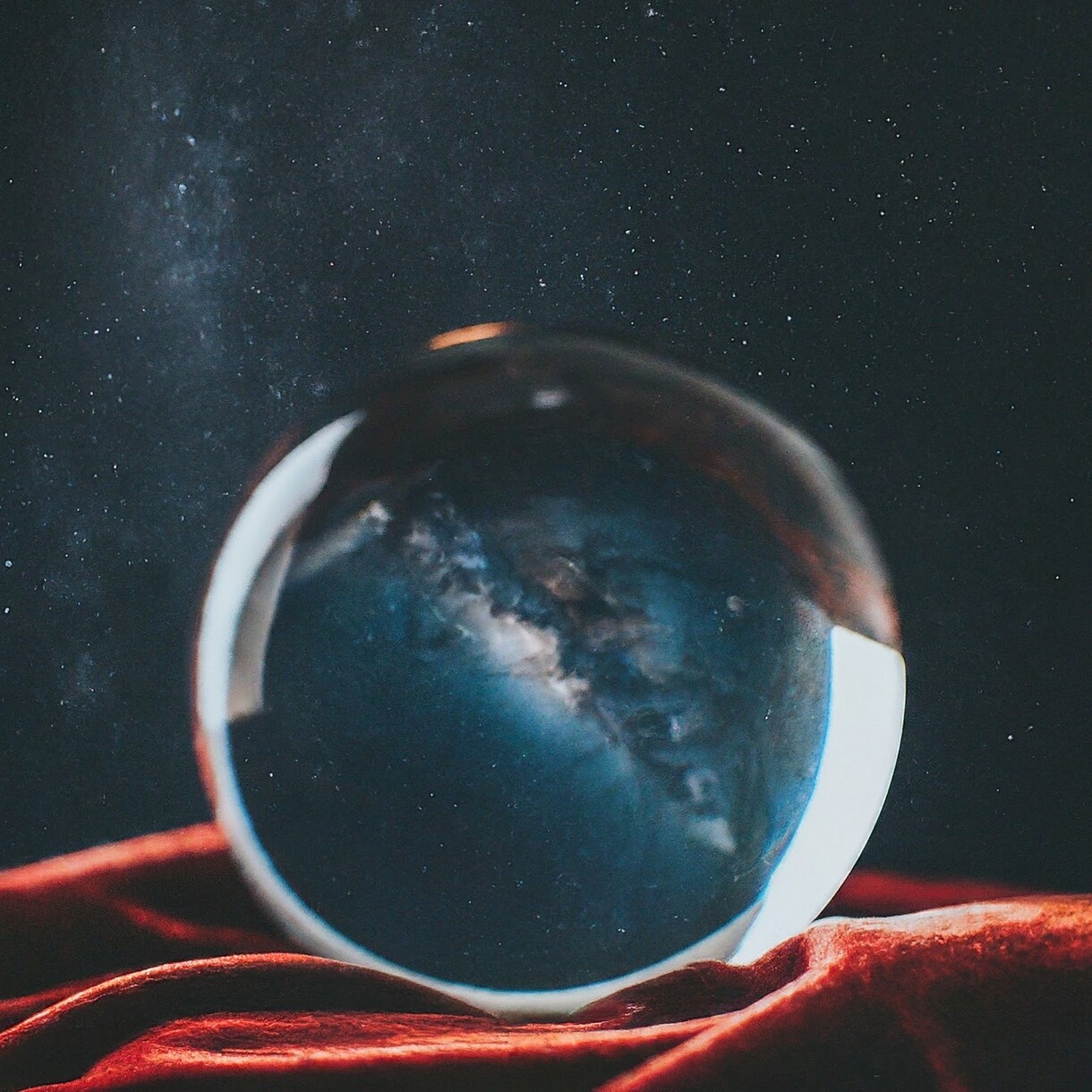 心の道しるべを示し、あなただけの特別な占い致します あなたの隠れた才能を星の運勢によって探し出し今に活かします。 イメージ4