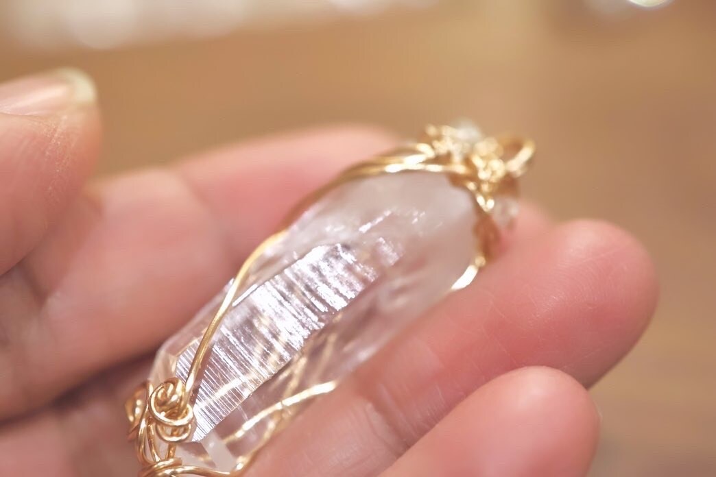 オーダーメイドのペンデュラムを制作します 直接取り寄せた高品質なヒマラヤ水晶で特別なペンデュラム制作 イメージ3