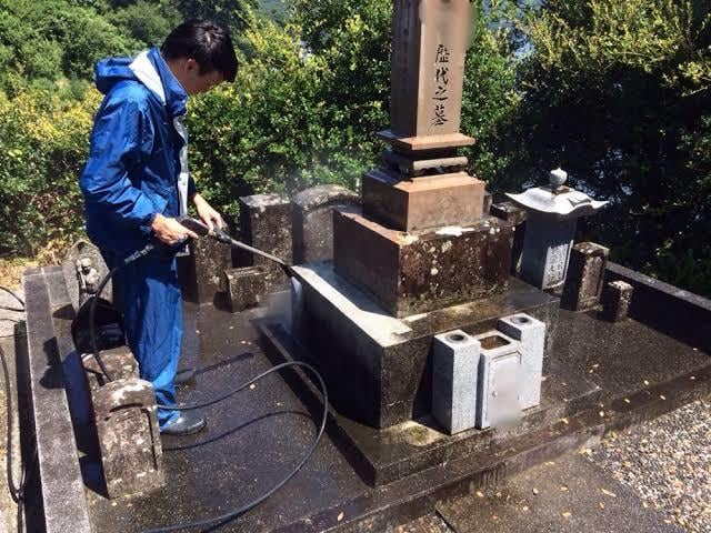 兵庫県南西部近郊 お墓掃除代行致します 「お墓清掃」から「代参」まで心を込めてお受けします イメージ1