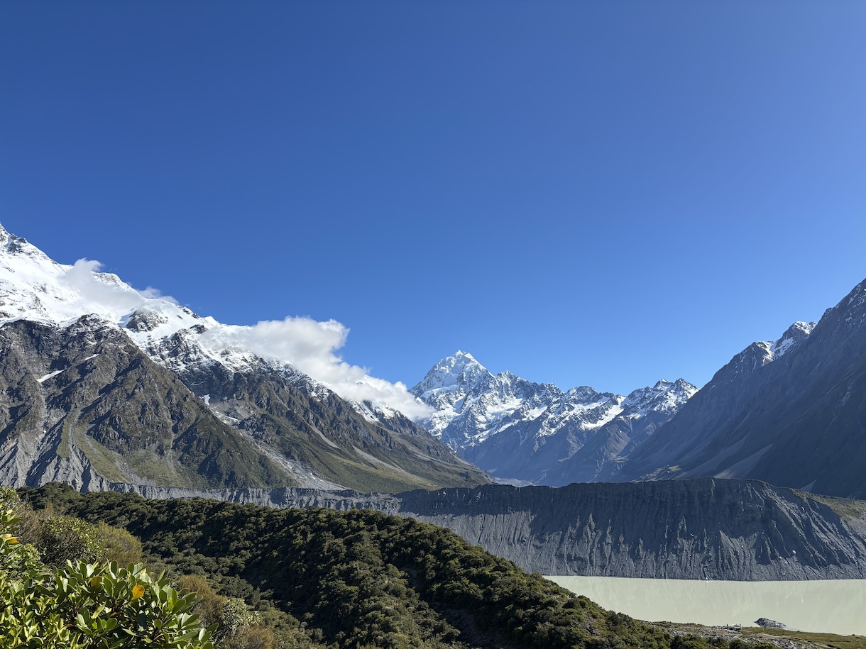 海外ハイキング・登山の悩みを現実的に整理します 英語一次情報と実体験で失敗を防ぐ イメージ1
