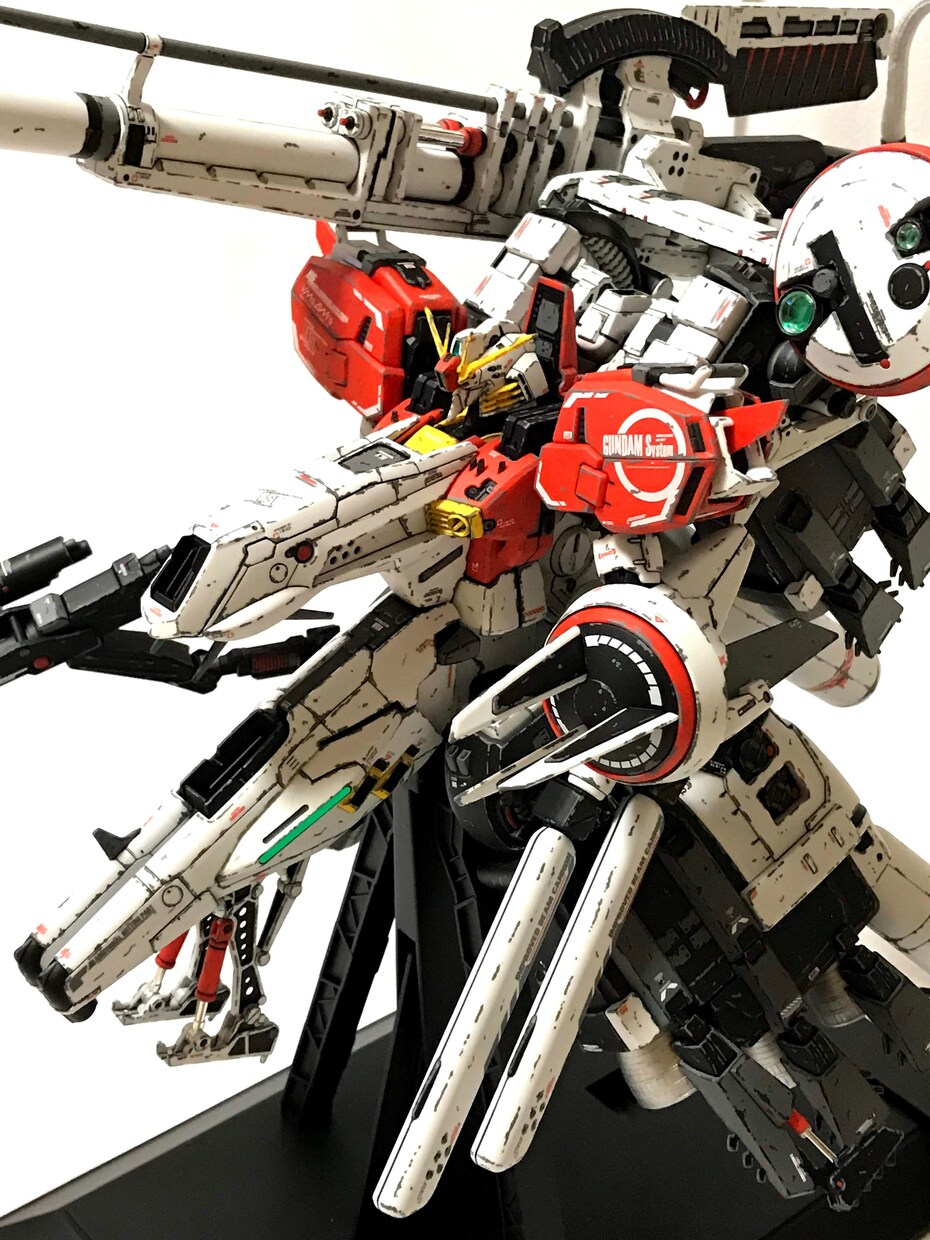 筆塗り+ウェザリングで模型製作行います インテリアの1部になるようなガンプラを、製作させて致します。 イメージ3