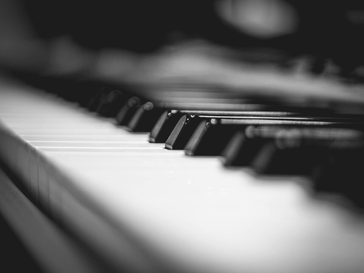 オリジナル曲を弾き語り等からアレンジいたします 弾き語り等からお好みのジャンルにアレンジいたします イメージ3