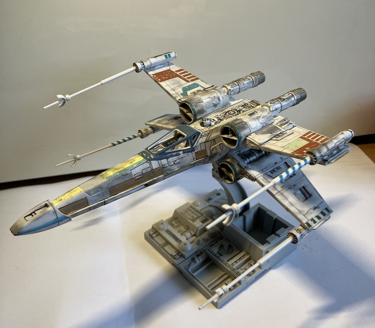 スター・ウォーズ模型を劇中再現で製作します ただ組むだけじゃない、“魅せる”完成品。 イメージ3