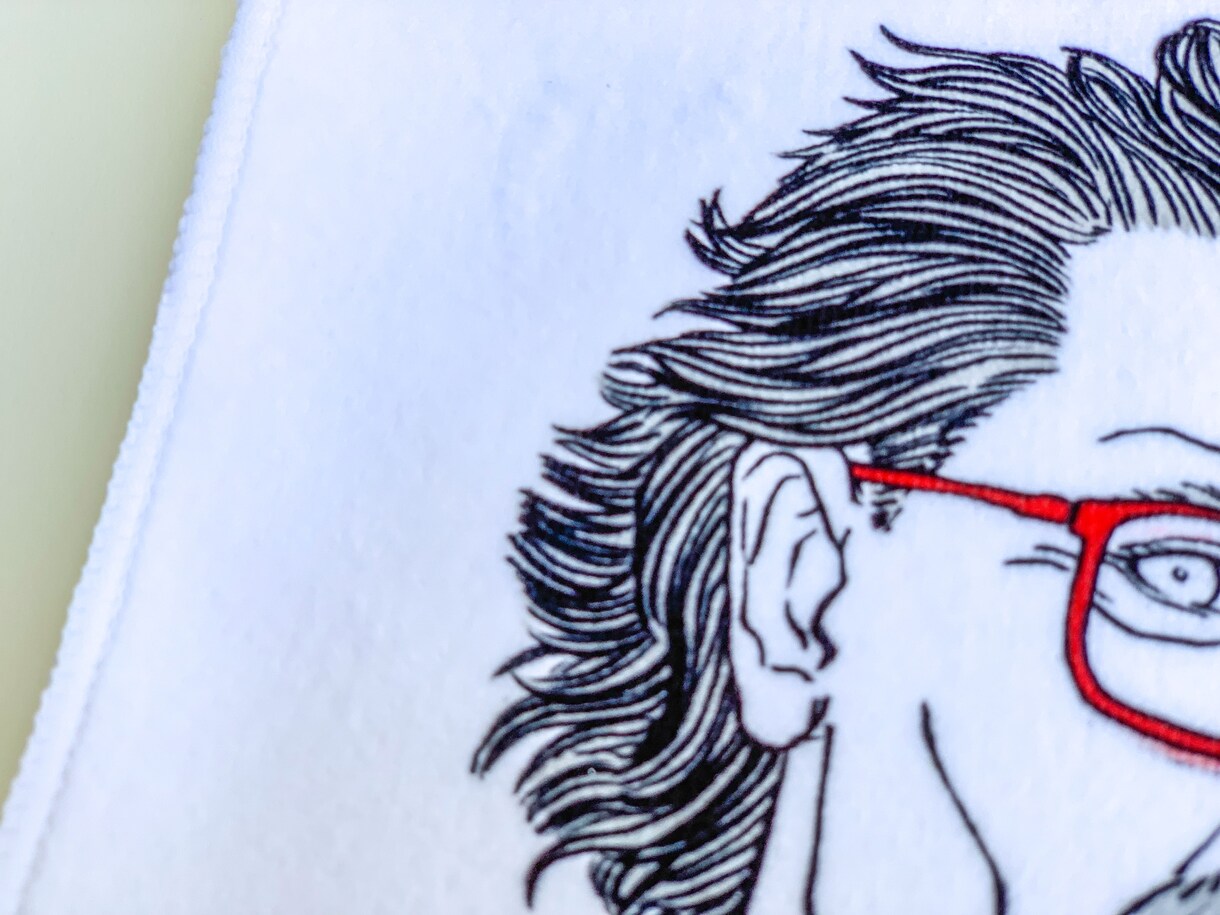 似顔絵をイタリア人がスタイリッシュな形にします 似顔絵をスマホ拭き等にします。 イメージ9