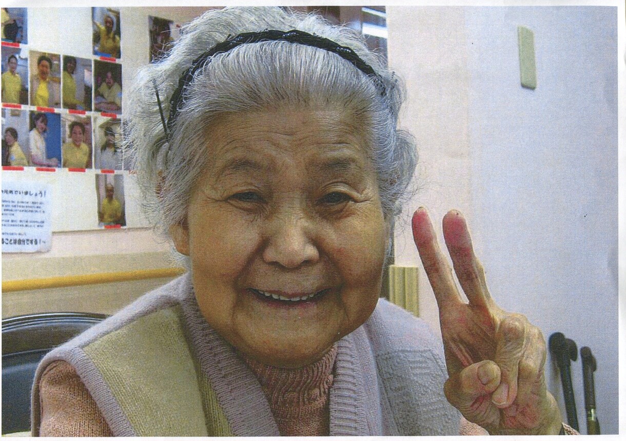 写真を基に手描きで仕上げる似顔絵を制作します 記念日には贈って楽しい、もらって嬉しい似顔絵をプレゼント! イメージ5