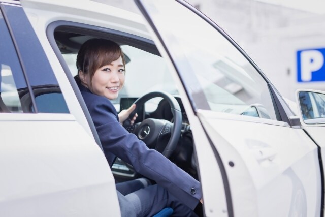 苦手な上司同行（車編）、評価を上げる方法教えます 上司同行は査定の場、対応次第でプラス、マイナス評価が変化 イメージ1