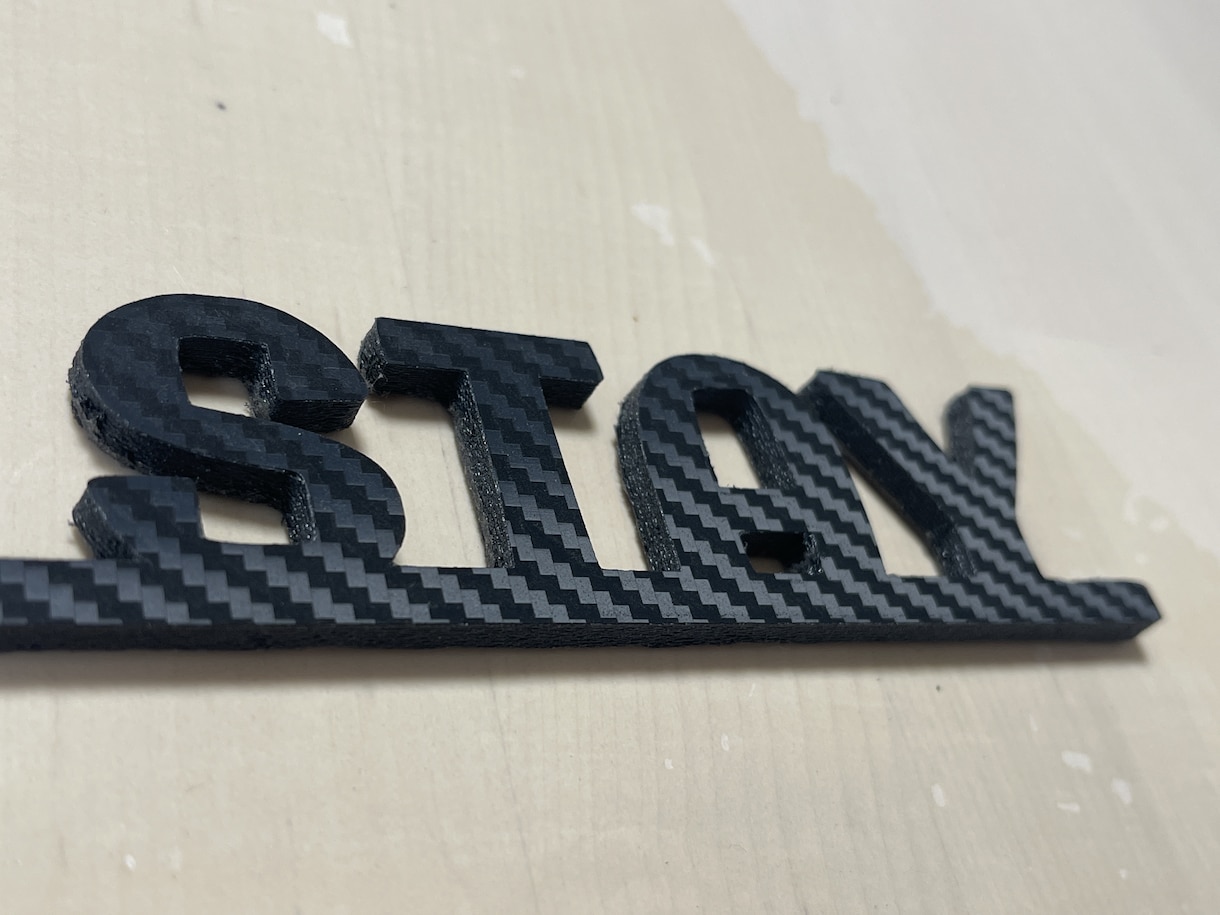 3Dプリンタで車のエンブレム　立体看板を作ります 手書き　画像データなどから輪郭を抽出して3Dデータに変換 イメージ1