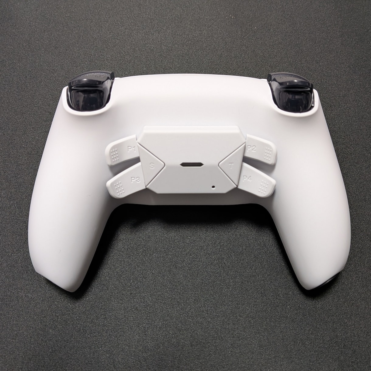 PS5/4 コントローラーカスタム、修理します 女性スタッフ対応、施工状態を写真・動画で共有 イメージ8
