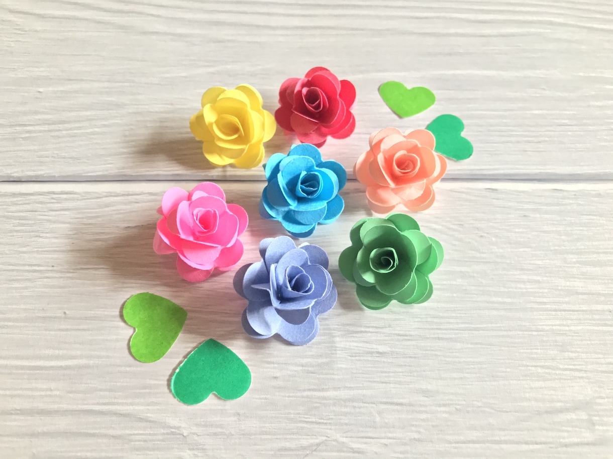 お花の装飾品をお作りし､セット販売致します ウェディングや誕生日などの装飾にお使いいただけます｡ イメージ2
