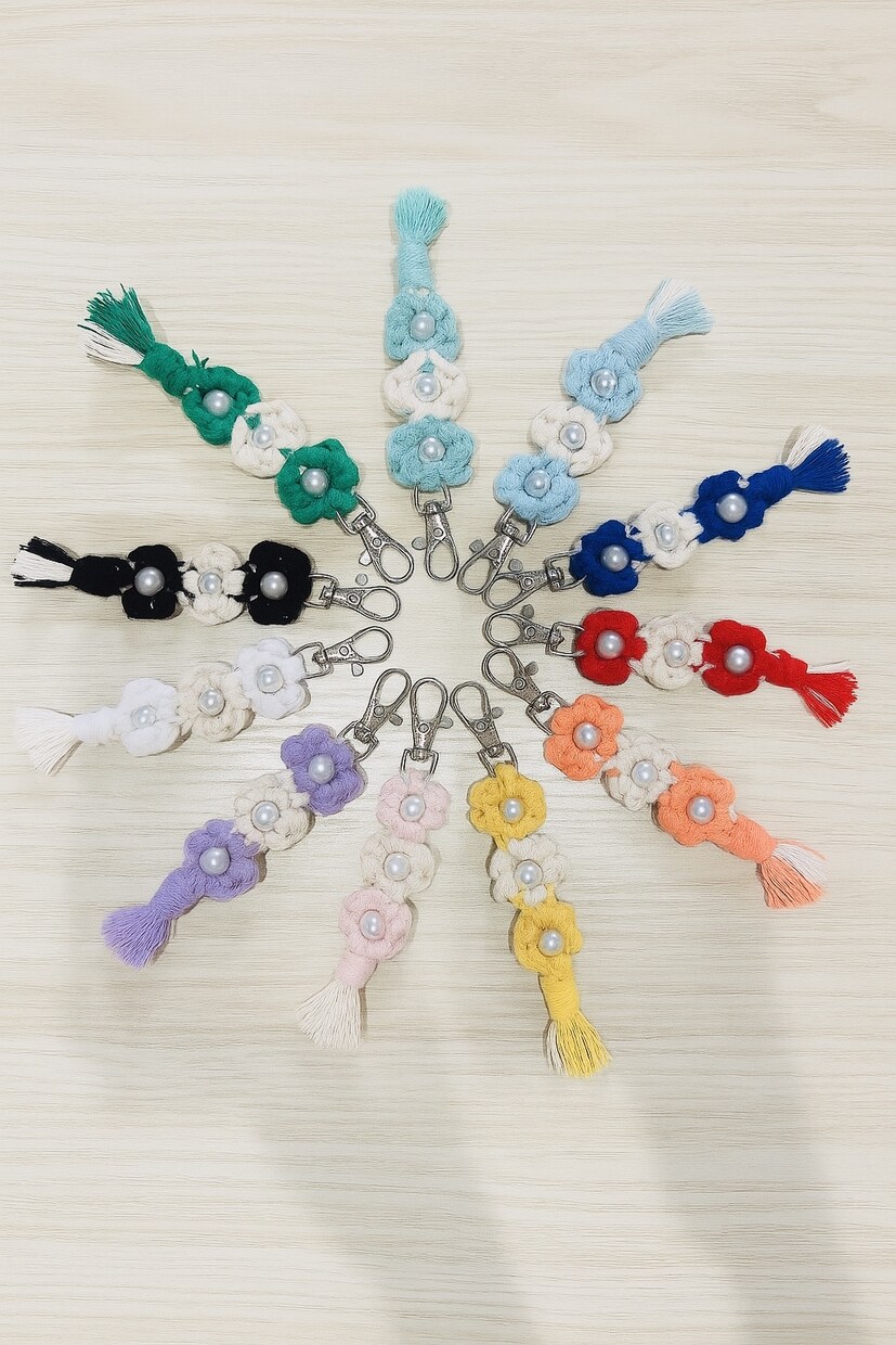 推し色でストラップ作ります 推し活におすすめ！プレゼントにも◎ イメージ1
