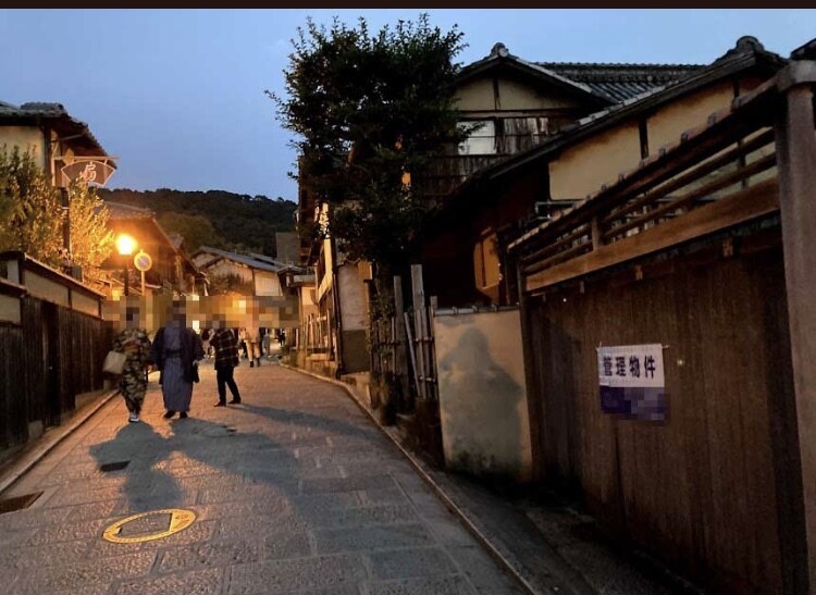京都生まれ京都育ちの京都人が観光のお手伝いをします 生粋の京都人が京都観光を何倍も楽しめる情報を提供いたします イメージ1
