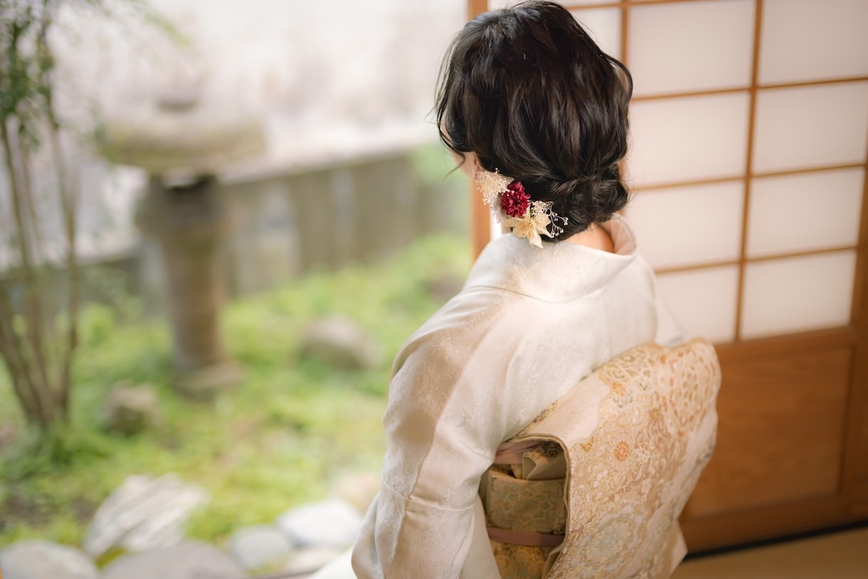 出張着付け｜浴衣・袴・振袖・留袖全て対応します プロの確かな技術で、あなたの大切な一日をサポートします イメージ4