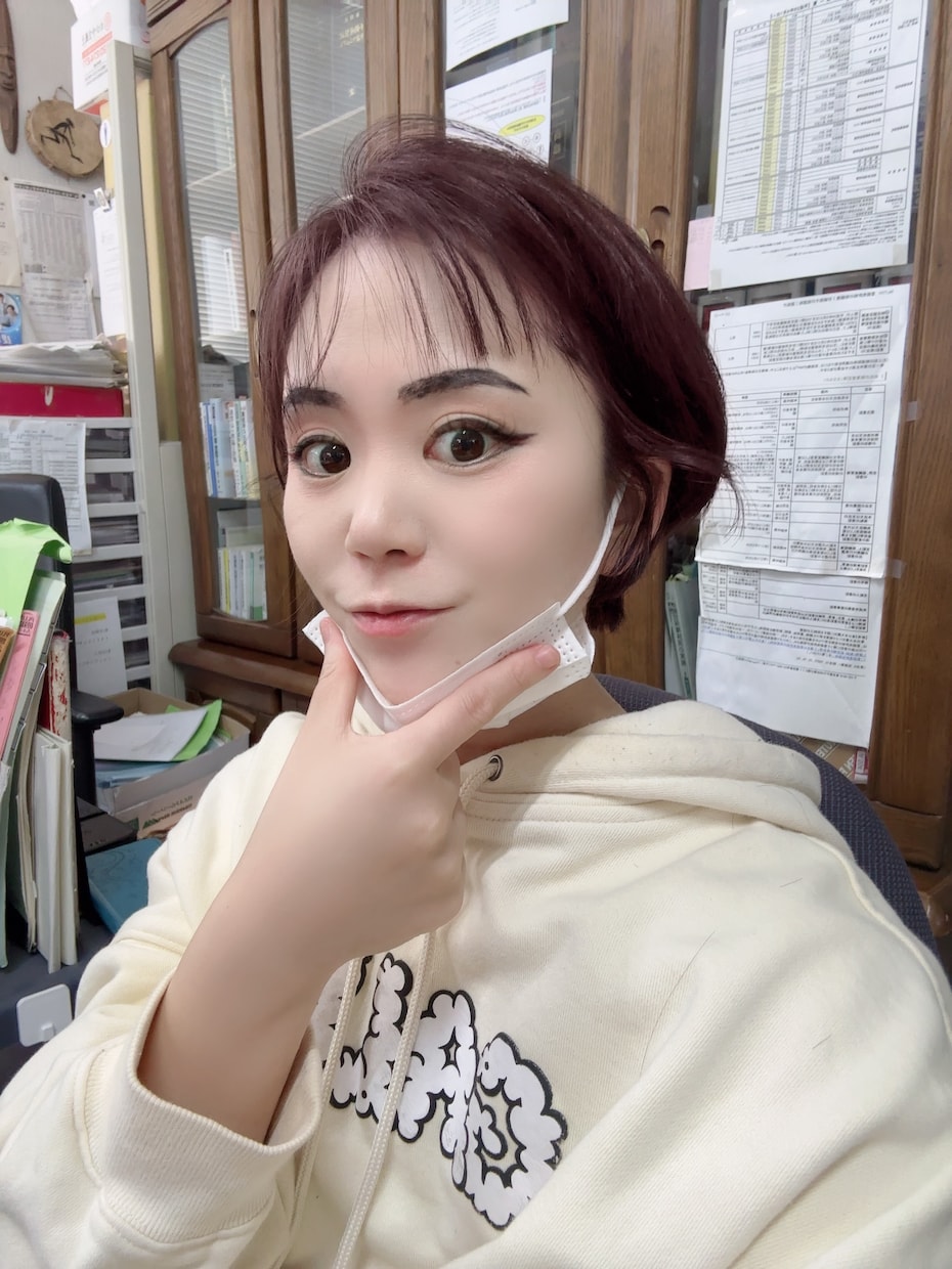 インスタグラマー60万人が厳しく伝授します インスタakanera21_fu。秀才天才司法書士事務所勤務 イメージ3
