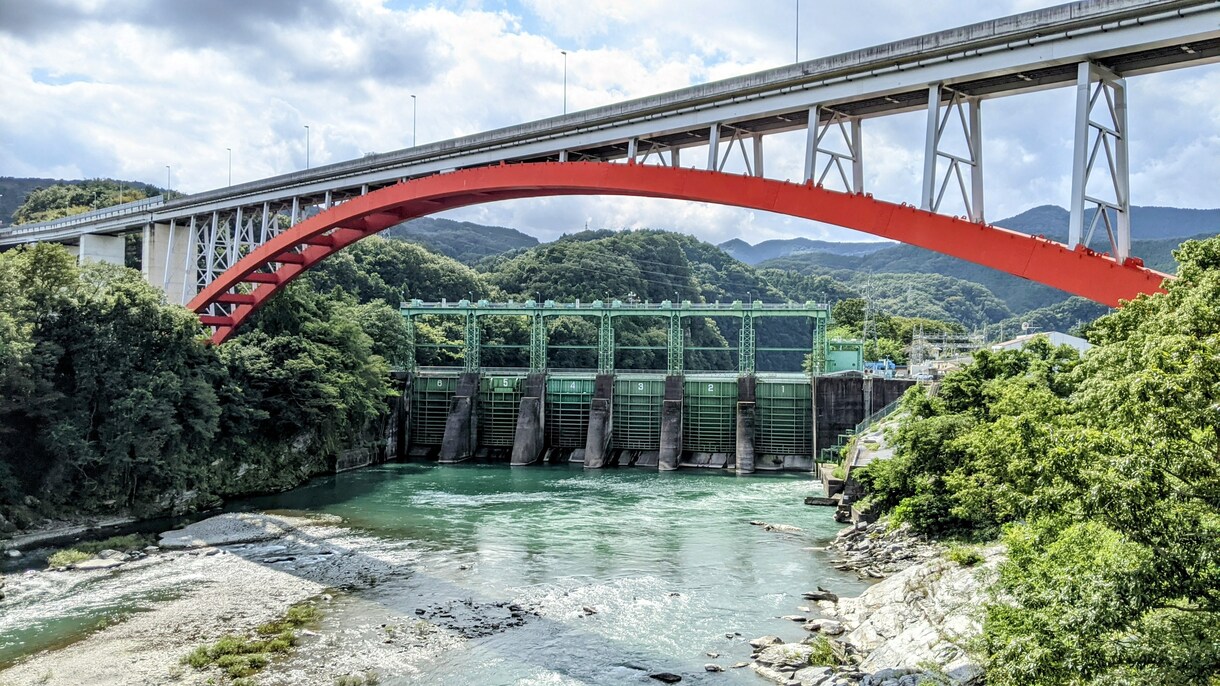 写真の色味・明るさを自然に整えます 自然な色味と明るさで写真を整えます イメージ6