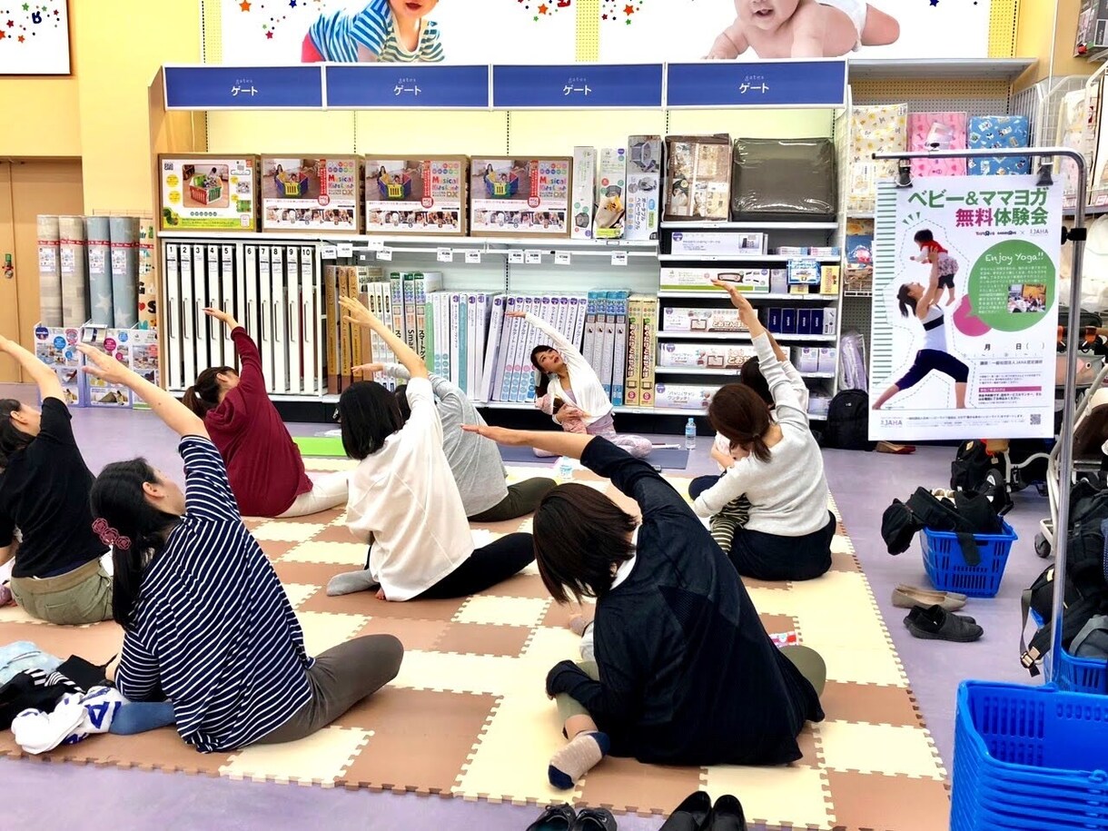 産後ママとベビー向けのベビママヨガをします 癒しの空間でいっしょにヨガをしましょう！ イメージ1