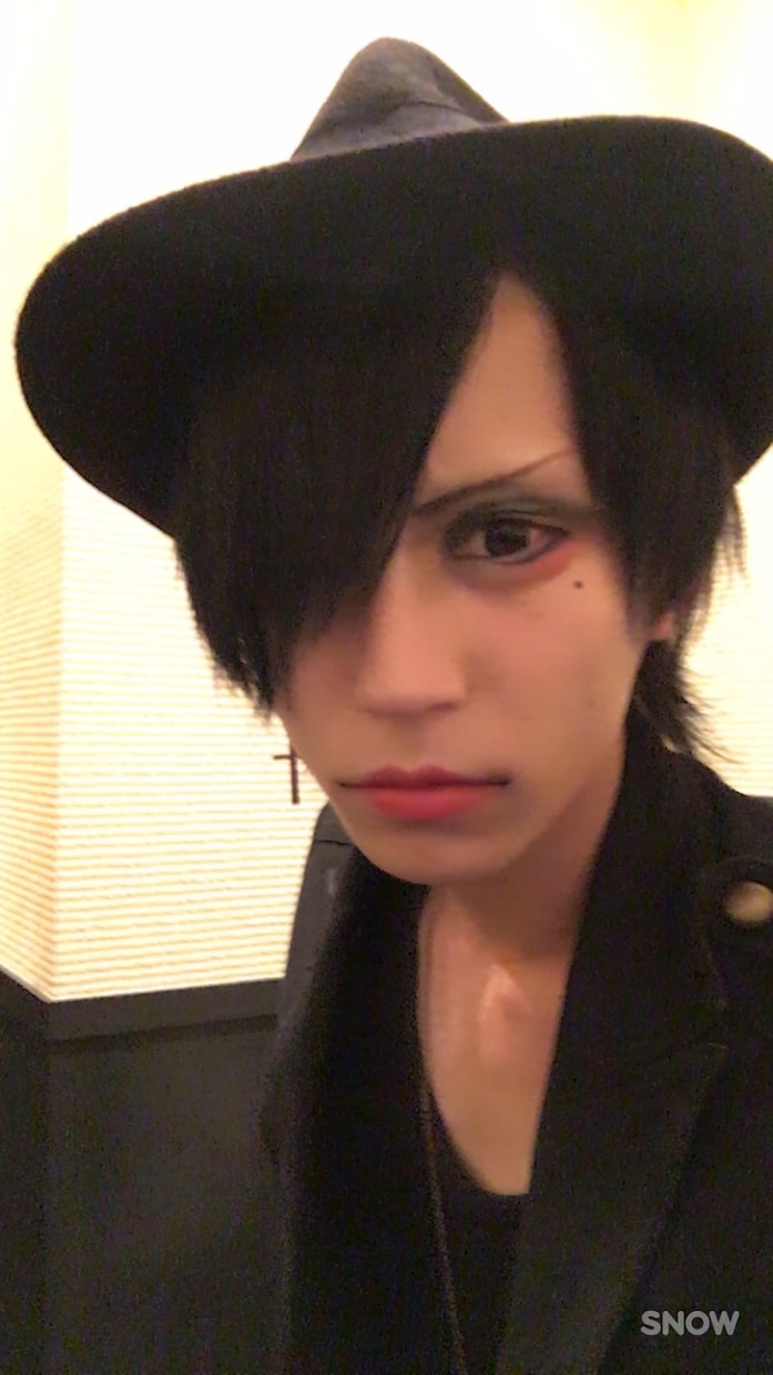 元Ｖ系バンドマンがビジュアルメイク教えます ハロウィンにも使えます！Ｖ系に憧れのある方は是非！ イメージ2