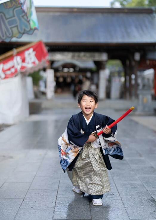 福岡七五三撮影！家族の大切な一日を写真に残します 夫婦で伺います！晴れ着姿も自然な表情も写真に残します。 イメージ3
