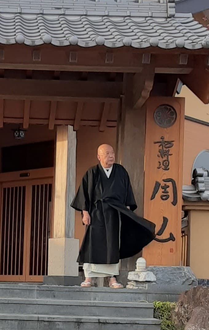 不倫・復縁の法華経寺住職日龍上人の人生相談ます 霧島山法華経寺住職日龍上人は45年以上の実績と経験豊富 イメージ9