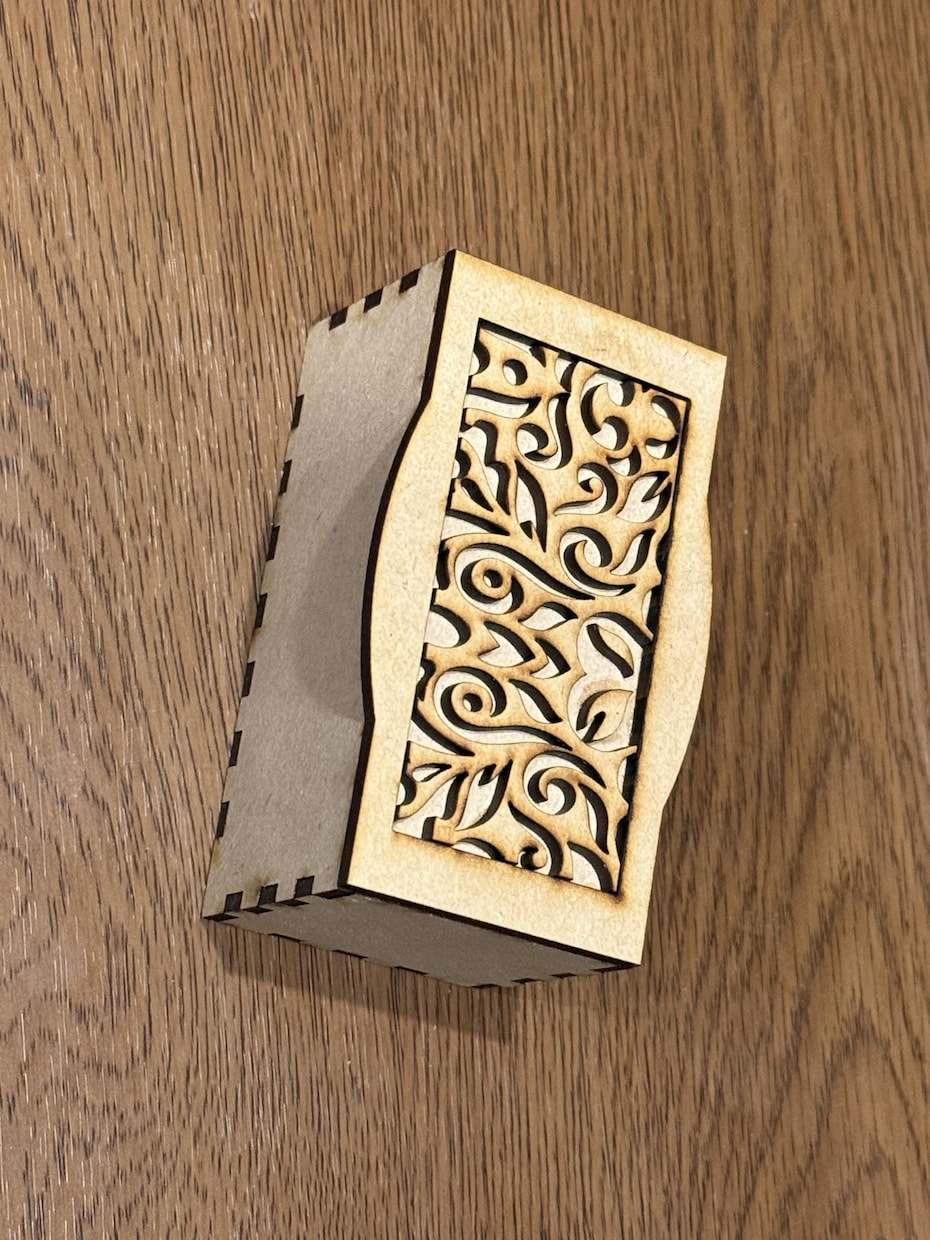 木材を好みのサイズ、形にカットしてお届けします 木材を「必要なサイズ・形」に正確にカットしてお届けします。 イメージ1