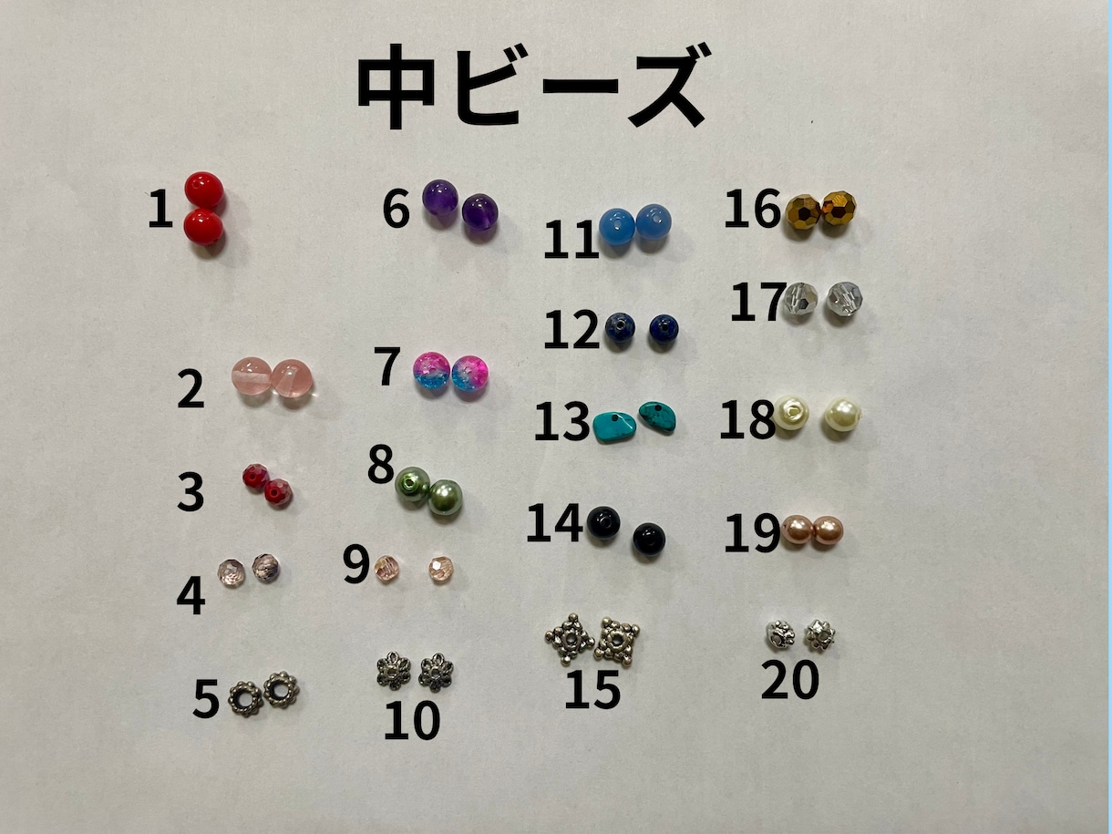 綺麗めで可愛い耳飾りお作りします ビーズを使った鮮やかな大人可愛いピアスやイヤリングです！ イメージ4