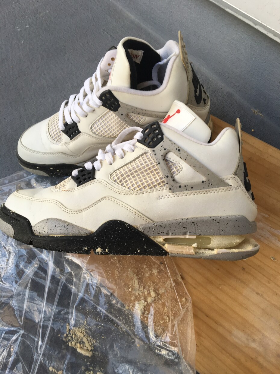 加水分解したAIR JORDAN、ソールスワップ致します！リペイントやソールの黄ばみ取りなども。 イメージ1