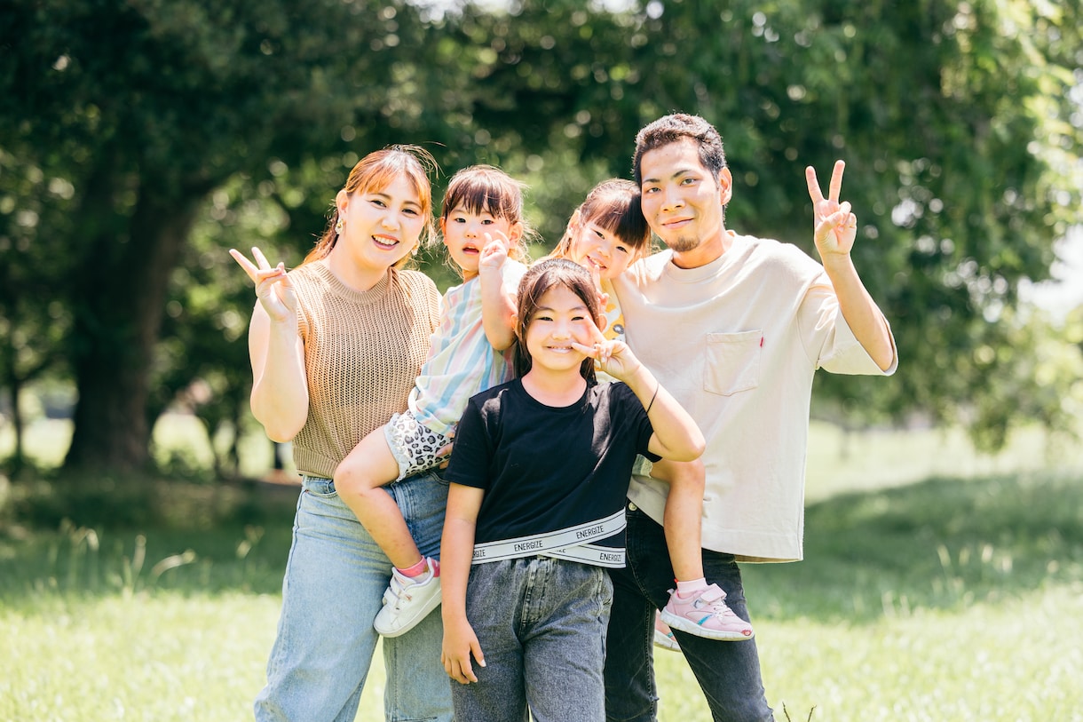 現役子供スタジオ経験者が、屋内外どちらも撮影します お子様の様子を見て撮影順を入れ替えるなど、対応いたします。 イメージ10