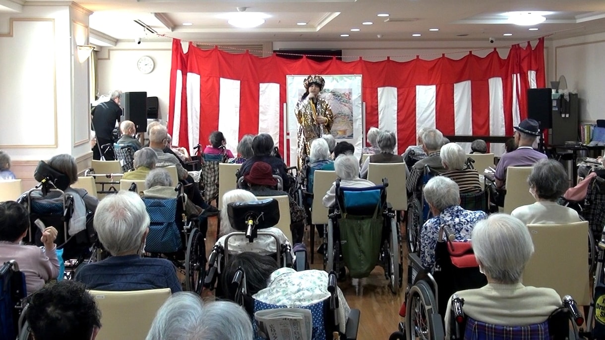 全国出張可能！プロの歌ものまね歌謡ショー！やります 20代から100歳まで魅了する高堂翔のものまね歌唱！圧巻です イメージ6
